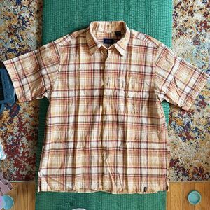 Vintage Izod Shirt Men's L Collared Short Sleeve Button Up Preppy Classic